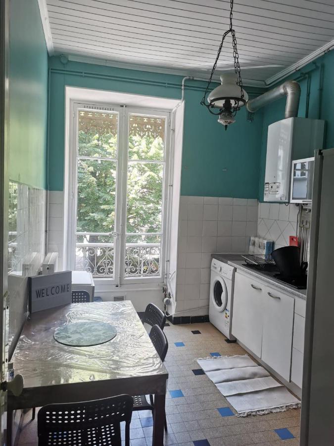 Bel Appartement Charme Ancien Dans Quartier Anime Grenoble Luaran gambar